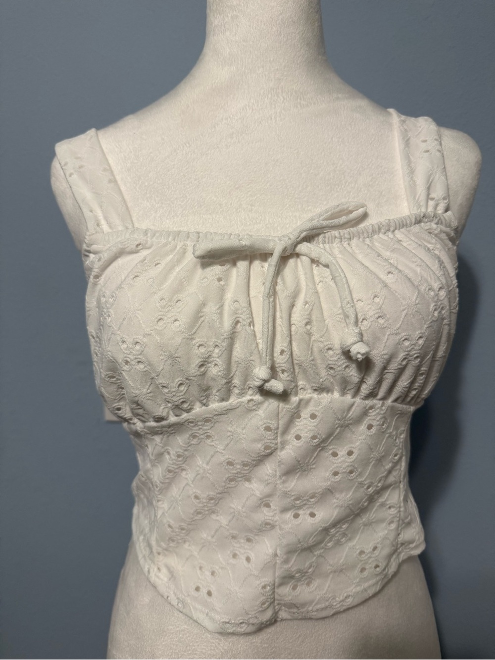 Rue21 White Eyelet Tie-Front Crop Tank